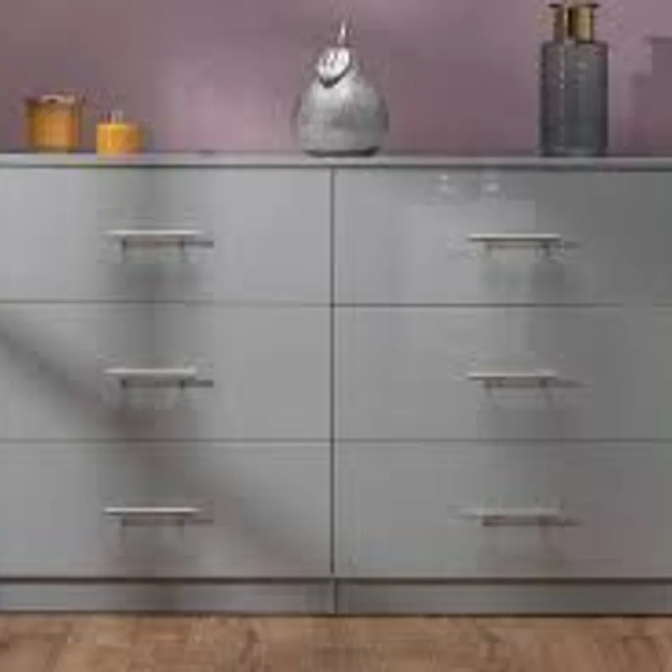 BOXED FWSTYLE HELSTON 6 DRAWER CHEST GRE GLOSS 1300×500×135MM (BOX 1 OF 2 ONLY)