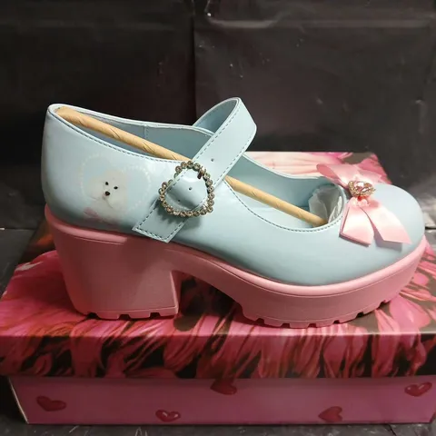 BOXED PAIR OF KOI GIRLS' PASTEL BLUE MARY JANE SHOES WITH PINK BOW - UK SIZE 34