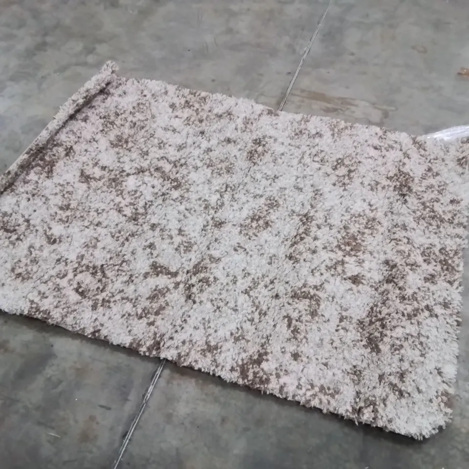 QUALITY DESIGNER AREA RUG - APPROXIMATELY 170X120CM