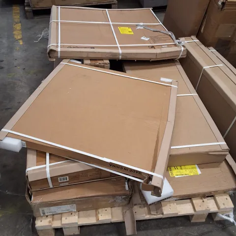 PALLET CONTAINING ASSORTED FLATPACK FURNITURE PARTS
