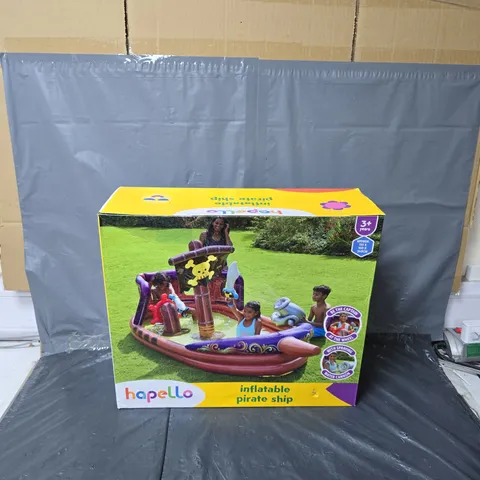BOXED HAPELLO INFLATABLE PIRATE SHOP 