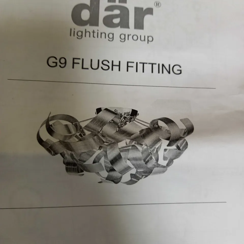 DAR G9 FLUSH CHROME LIGHT FITTING 