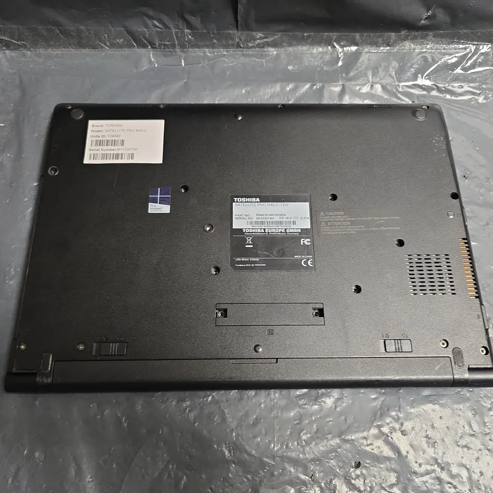 TOSHIBA SATELLITE PRO R40-C LAPTOP