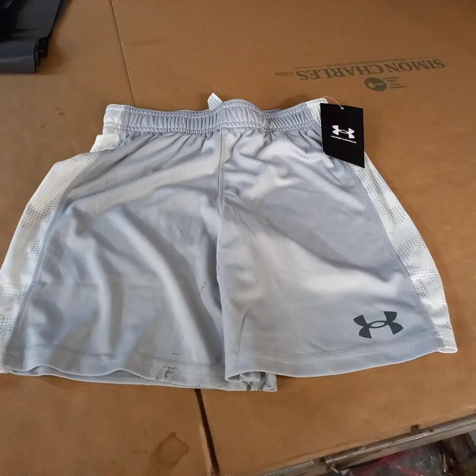 PAIR OF UNDER ARMOUR CHILDRENS SHORTS SIZE 4-5 YEARS