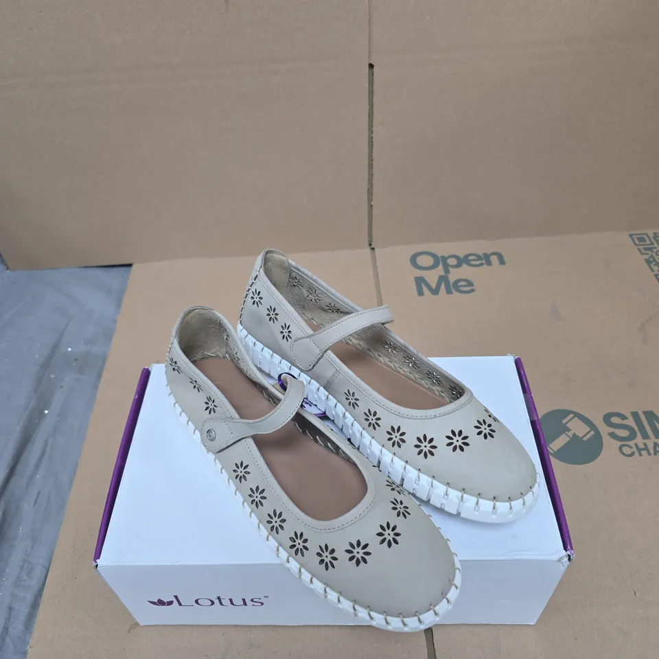 LOTUS AURELIA ULS566 NATURAL WOMEN'S SHOES - UK 6
