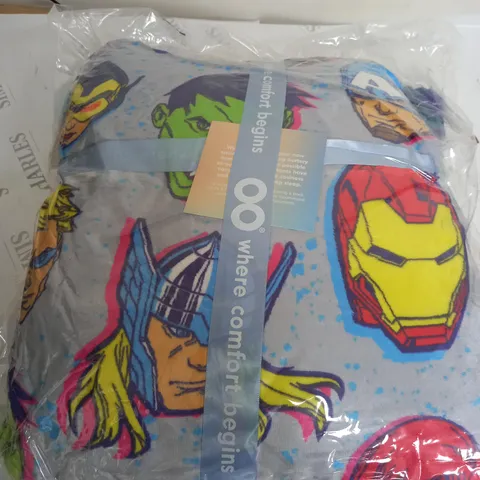 OODIE OVERSIZED WEARABLE BLANKET - THE AVENGERS