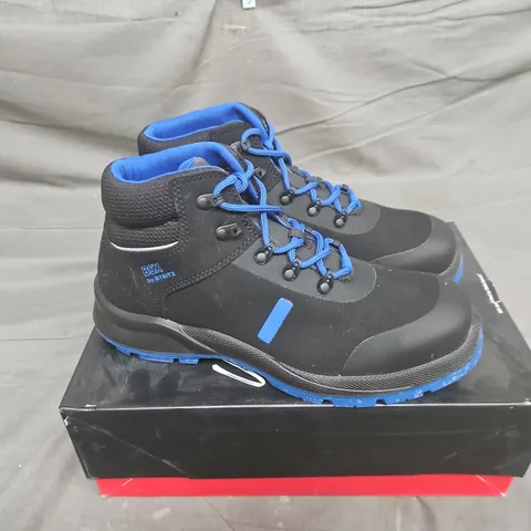 BOXED PAIR OF BSX BY STEITZ SECURA FLEX SHOES IN BLACK/BLUE - SIZE 43
