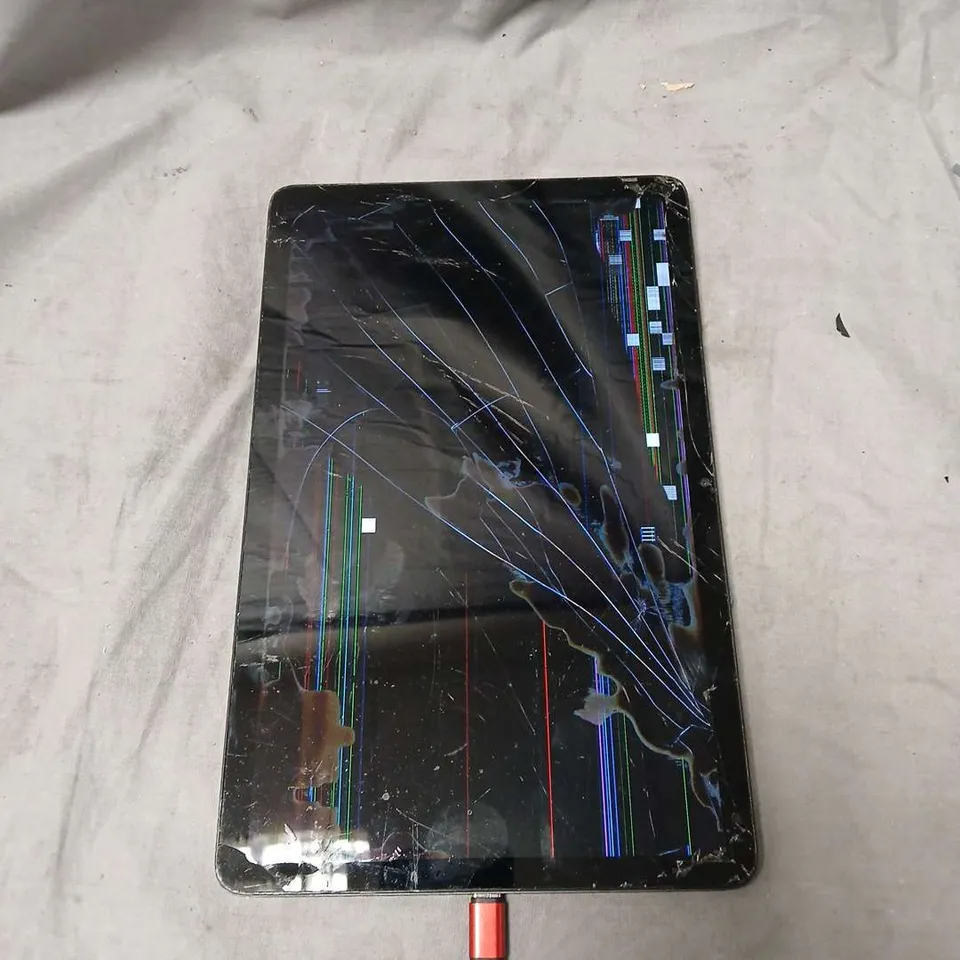 TCL TABLET 8196G – BLACK, CRACKED SCREEN