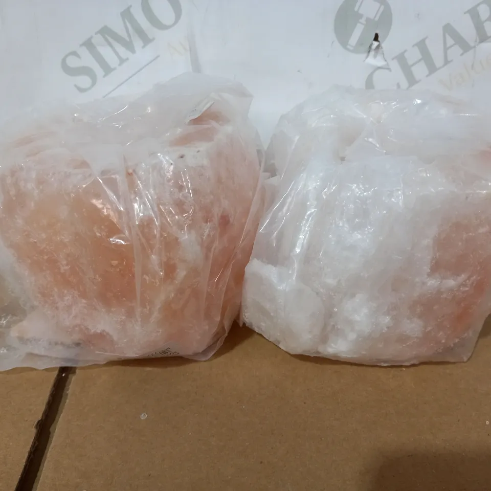 SET OF 2 HIMALAYAN ROCK SALT TEA LIGHT HOLDERS RRP £20