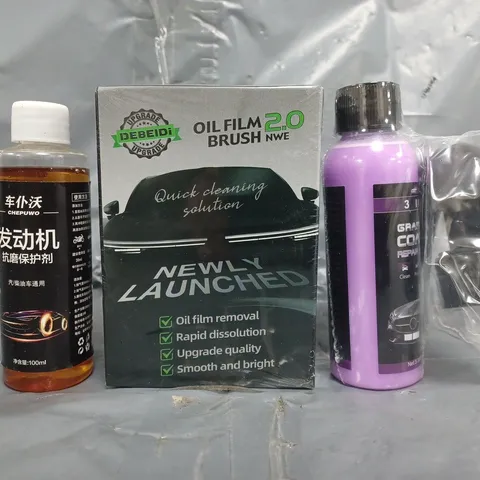 APPROXIMATELY 15 ASSORTED CAR ACCESSORIES ITEMS TO INCLUDE GRAPHENE COATING REPAIR SPRAY, OIL FILM 2.0 BRUSH, ETC - COLLECTION ONLY