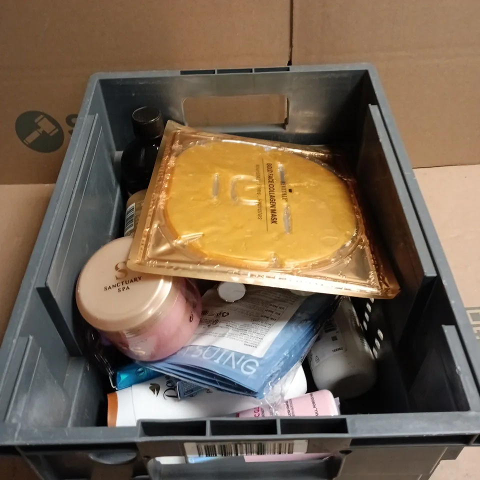 TOTE OF APPROXIMATELY 20 ASSORTED COSMETIC ITEMS TO INCLUDE BAYLIS AND HARDING, CHAMPNEYS, SANCTUARY SPA, LOREAL ELVIVE ETC