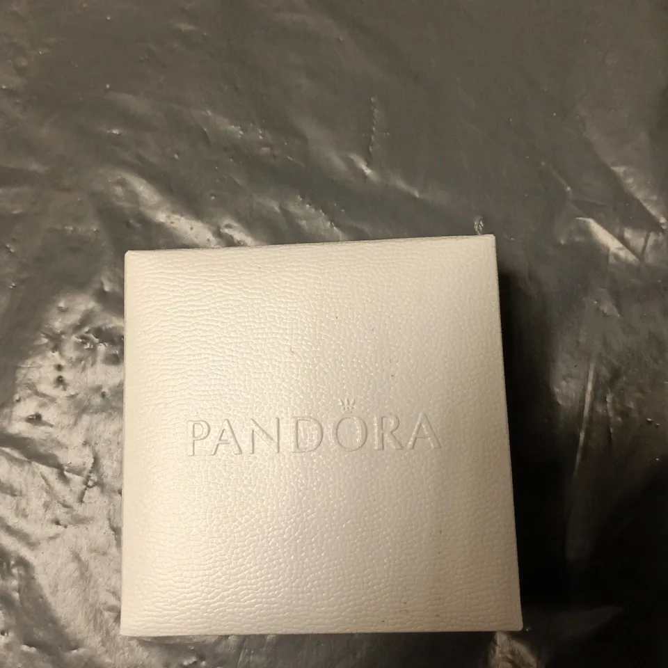 PANDORA SILVER NECKLACE - BOXED
