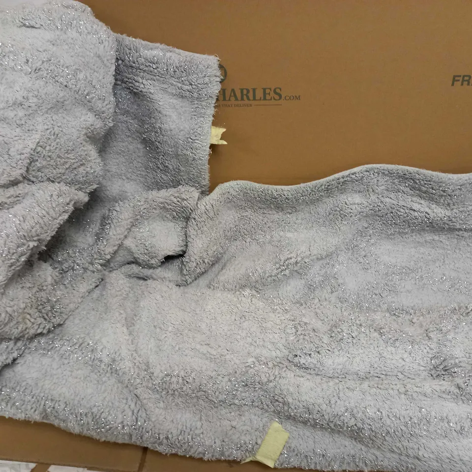 COZEE HOME SHAGGY STYLE RUG - GREY SIZE UNKNOWN