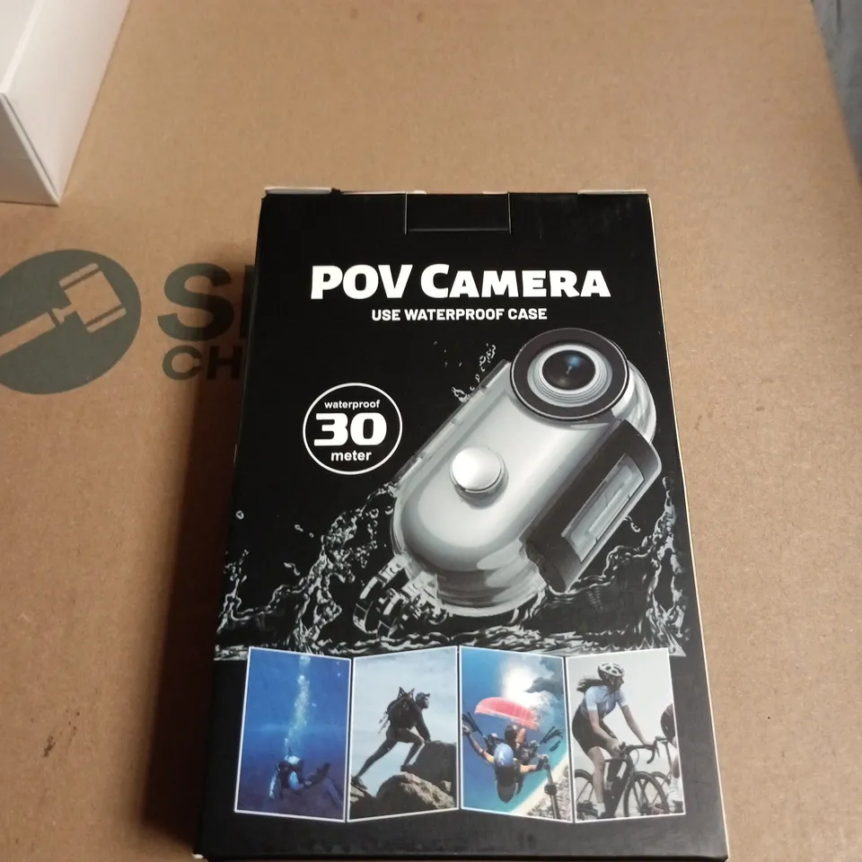 APPROXIMATELY 6 ASSORTED ITEMS INCLUDING SMARTPHONE STABILISER AND POV CAMERA