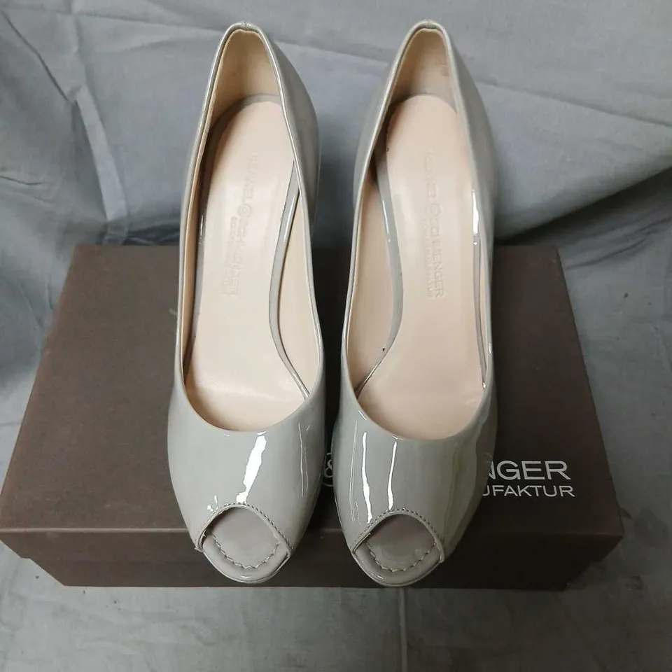 KENNEL & SCHMENGER GREY PATENT LEATHER PEEP-TOE HIGH HEELS – UK 4.5