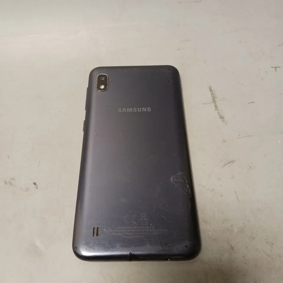 SAMSUNG GALAXY A10
