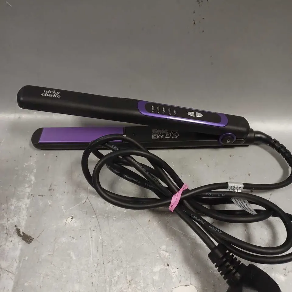 NICKY CLARKE NSS236-C HAIR STRAIGHTENERS 