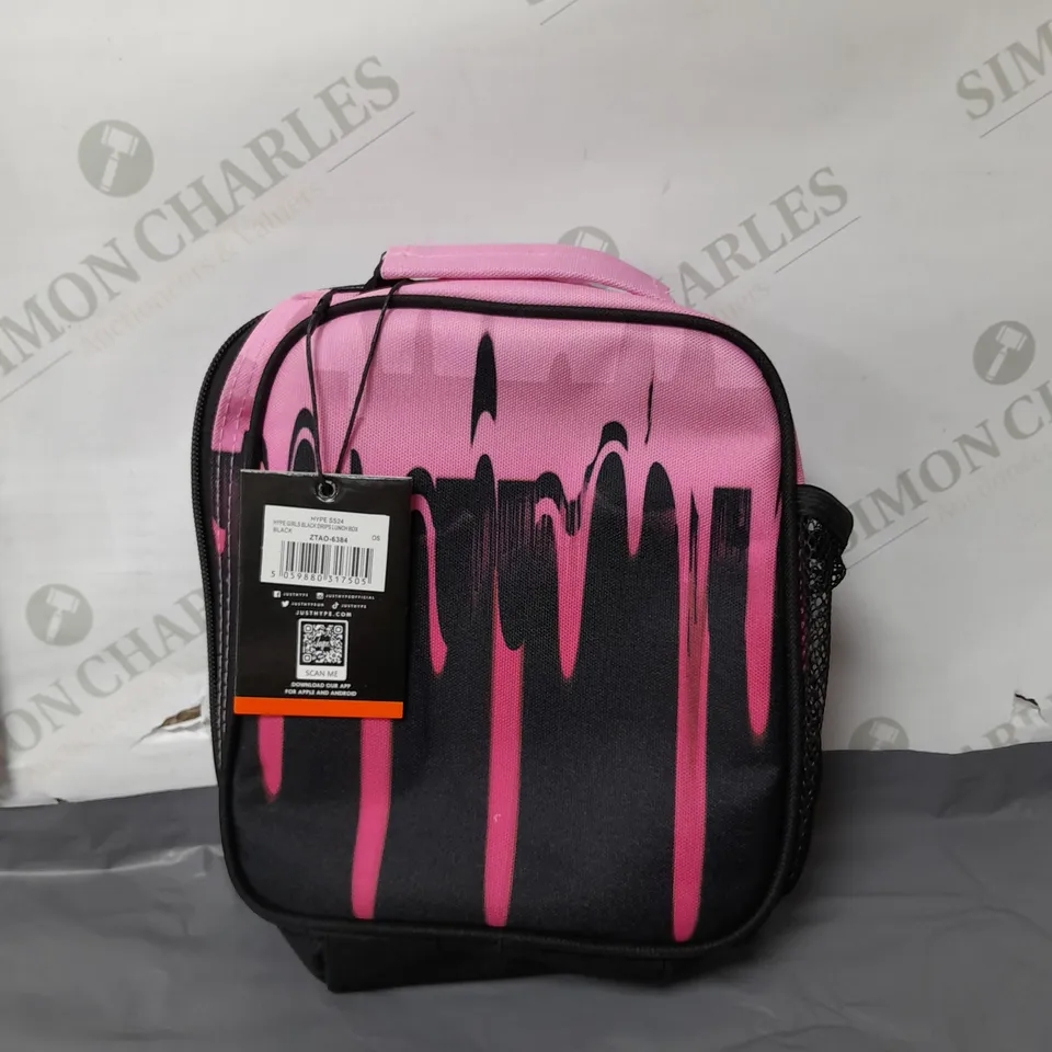HYPE SMALL LUNCHBOX BLACK AND PINK