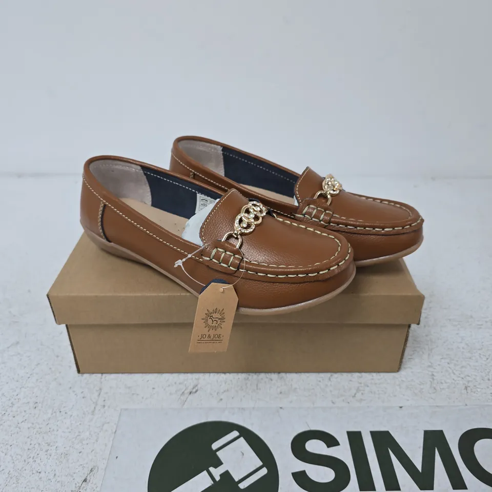 JO & JOE KASBAH TAN LEATHER LOAFERS – UK 4