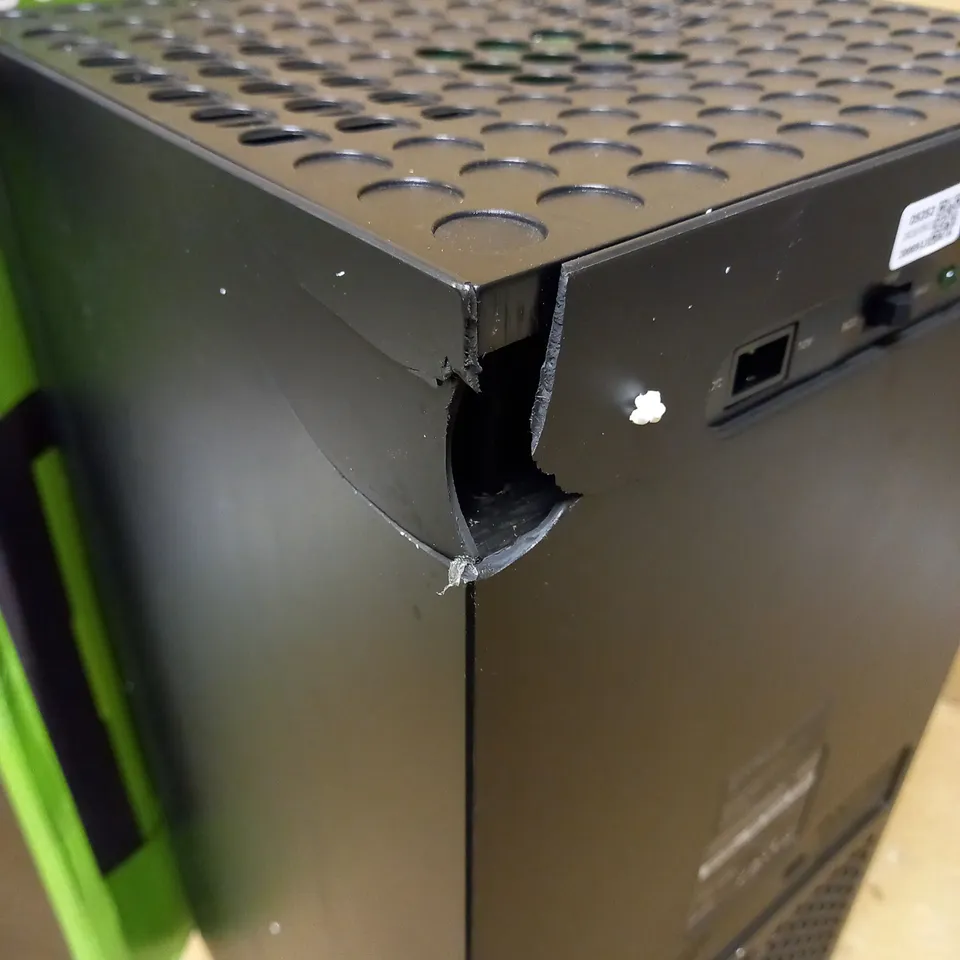 XBOX SERIES X REPLICA MINI FRIDGE THERMOELECTRIC COOLER 1.5:1