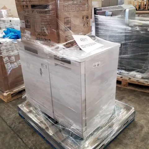 COMFEE FREESTANDING COMPACT DISHWASHER SILVER, HISENSE 16 PLACE SETTINGS FREESTANDING DISHWASHER AND HISENSE SLIMLINE 10 PLACES FS DISHWASHER - UNPROCESSED RAW RETURNS