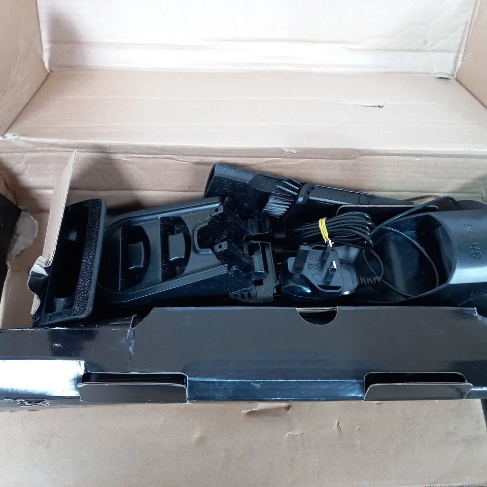 SHARK CORDLESS HANDHELD VACUUM CLEANER