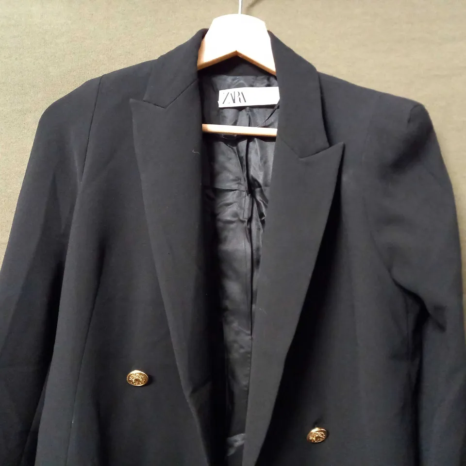 ZARA BUTTON UP LONG SLEEVE BLAZER IN BLACK - EU XS