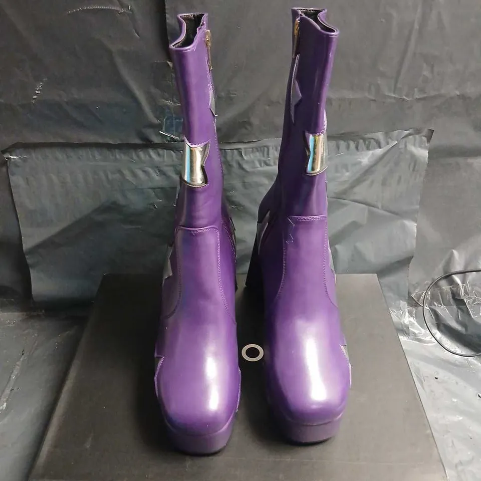 LAMODA PURPLE KNEE-HIGH PLATFORM BOOTS WITH SILVER STARS – UK 6