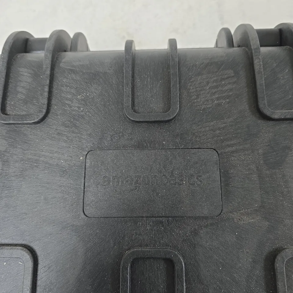 AMAZON BASICS HARD SHELL CARRY CASE WITH AIR VALVE 