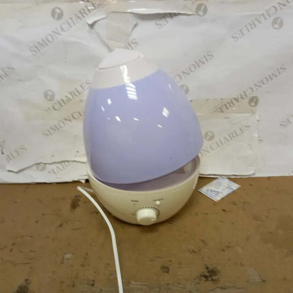 BELL HOWELL COLOUR CHANGING HUMIDIFIER 