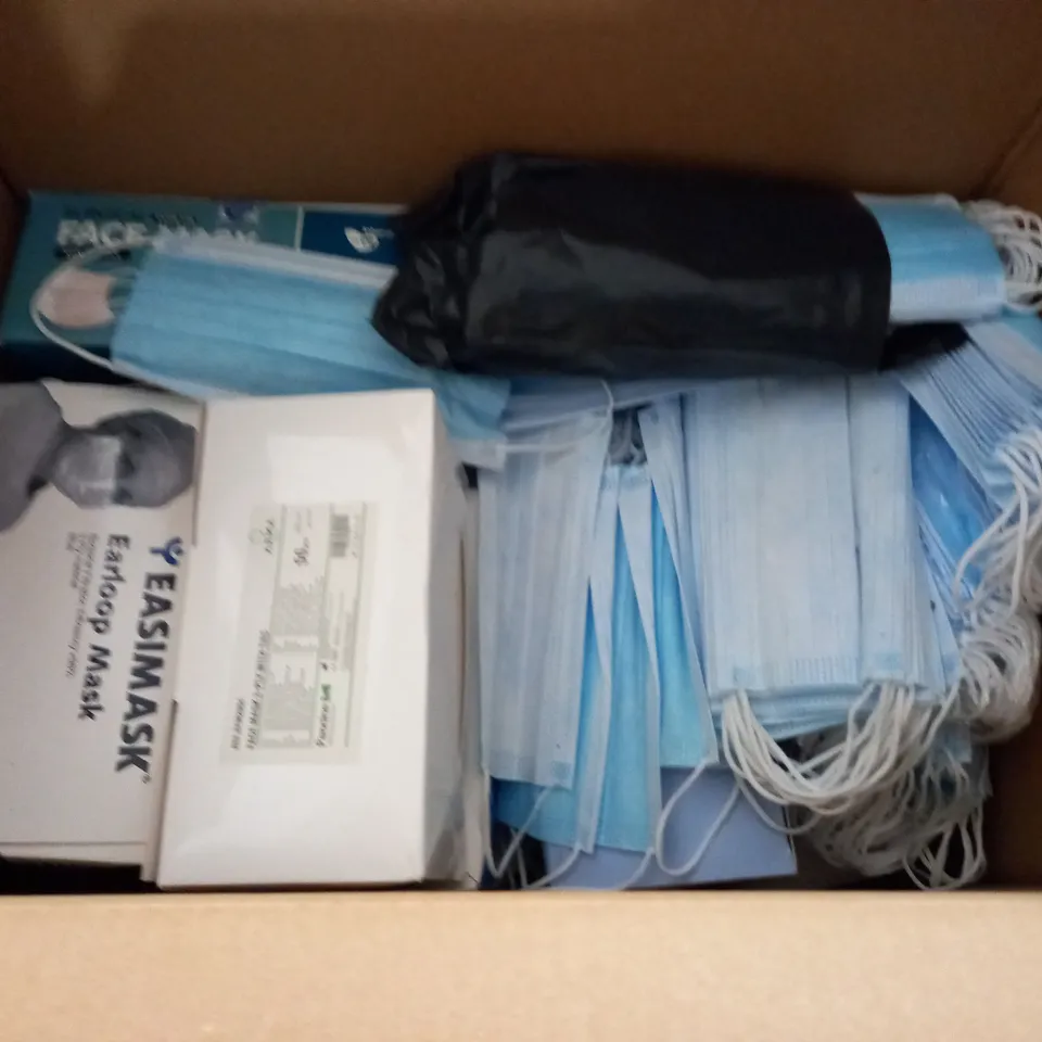 LOT OF ASSORTED FACE MASKS - BOX MEASURES 46X34X30CM
