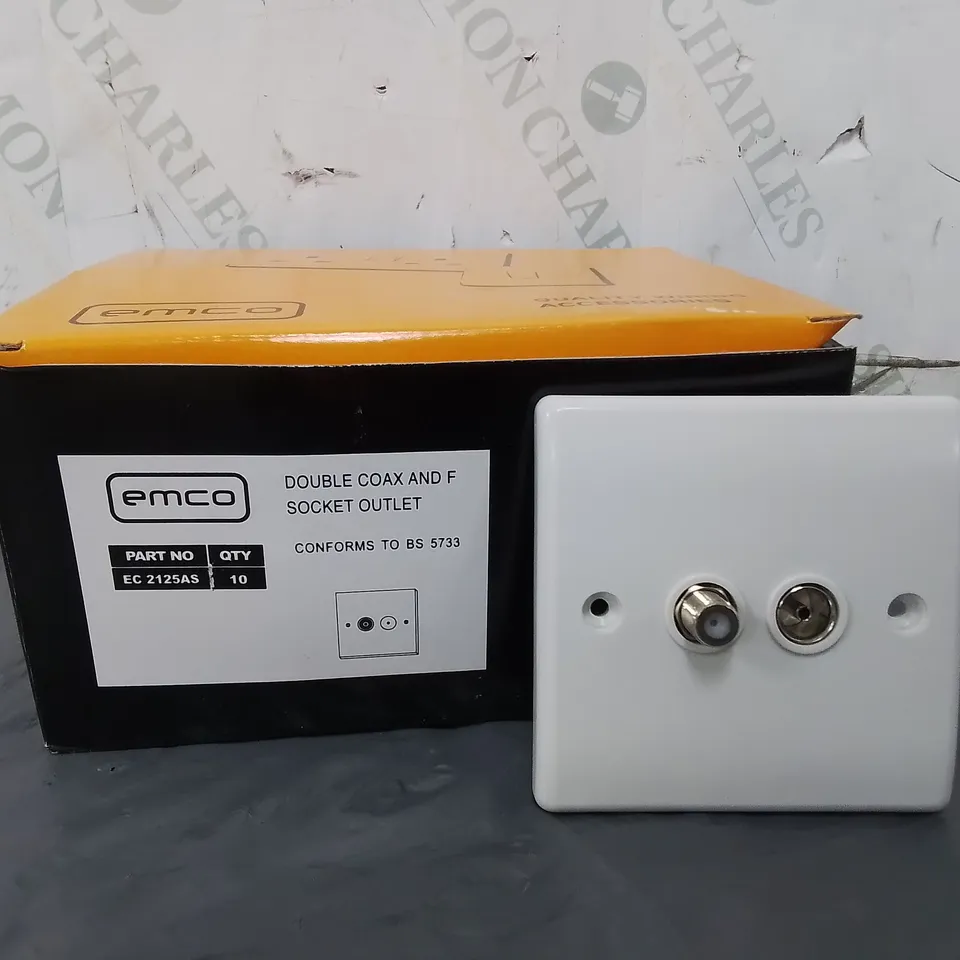 PALLET OF APPROXIMATELY 3600 EMCO DOUBLE COAX AND F SOCKET OUTLETS - EC 2125AS