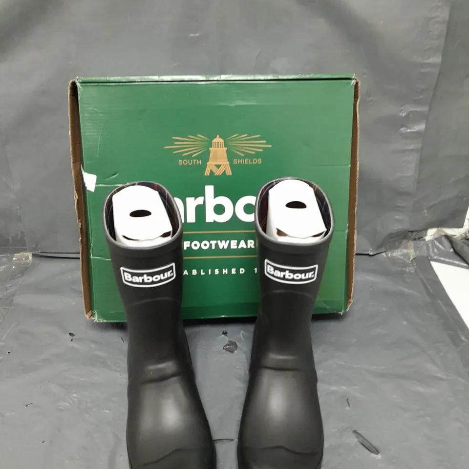 BOXED PAIR OF BARBOUR BANBURY WELLIE BLACK UK 5 