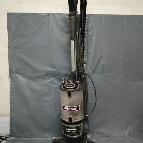 SHARK VACUUM CLEANER (NV601UKT 31) - COLLECTION ONLY