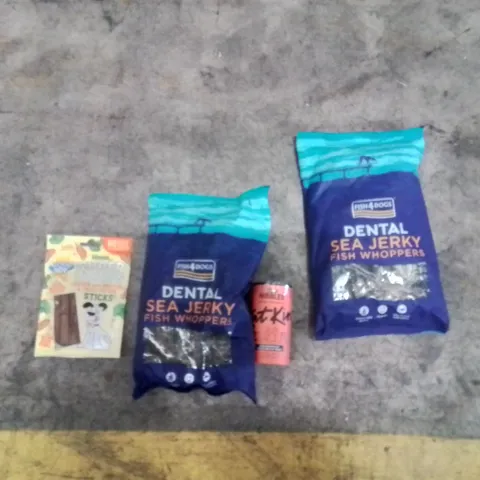 PALLET CONTAINING A LARGE QUANTITY OF PET FOOD