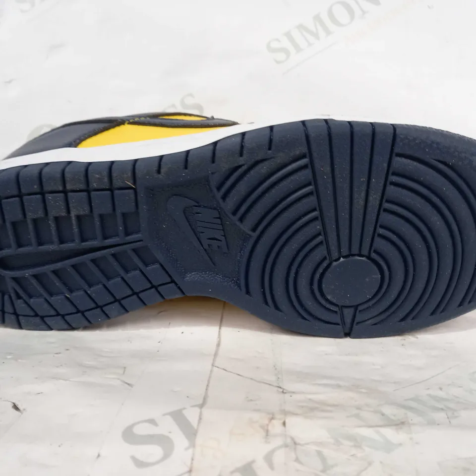 BOXED PAIR OF NIKE SHOES IN YELLOW/NAVY UK SIZE 3