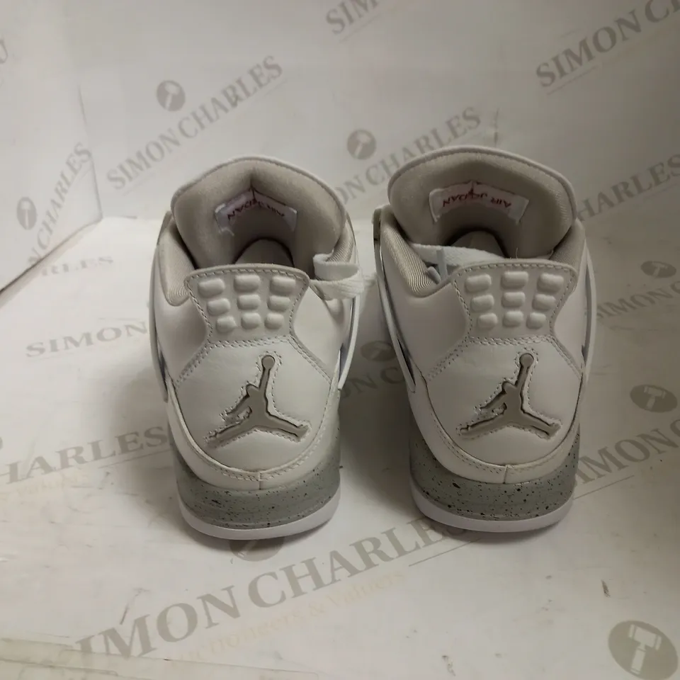 AIR JORDAN 4 RETRO WHITE/TECHGRAYBLACK-FIRE RED - UK 6