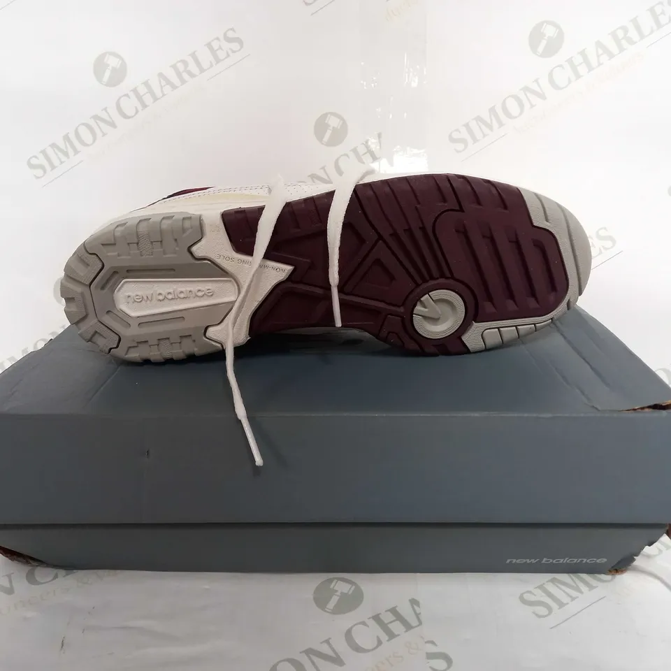 NEW BALANCE 550 WHITE/NAVY/BURGUNDY - UK 6