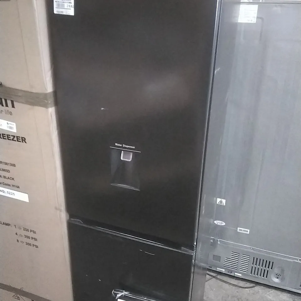 HISENSE
RB327N4WBE 55CM WIDE, TOTAL NO FROST, FREESTANDING FRIDGE FREEZER - BLACK