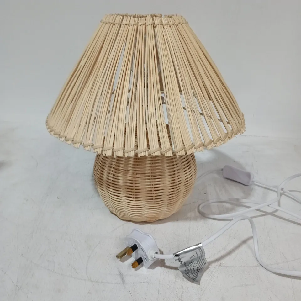 WICKER TABLE LAMP WITH SHADE - 35CM TALL