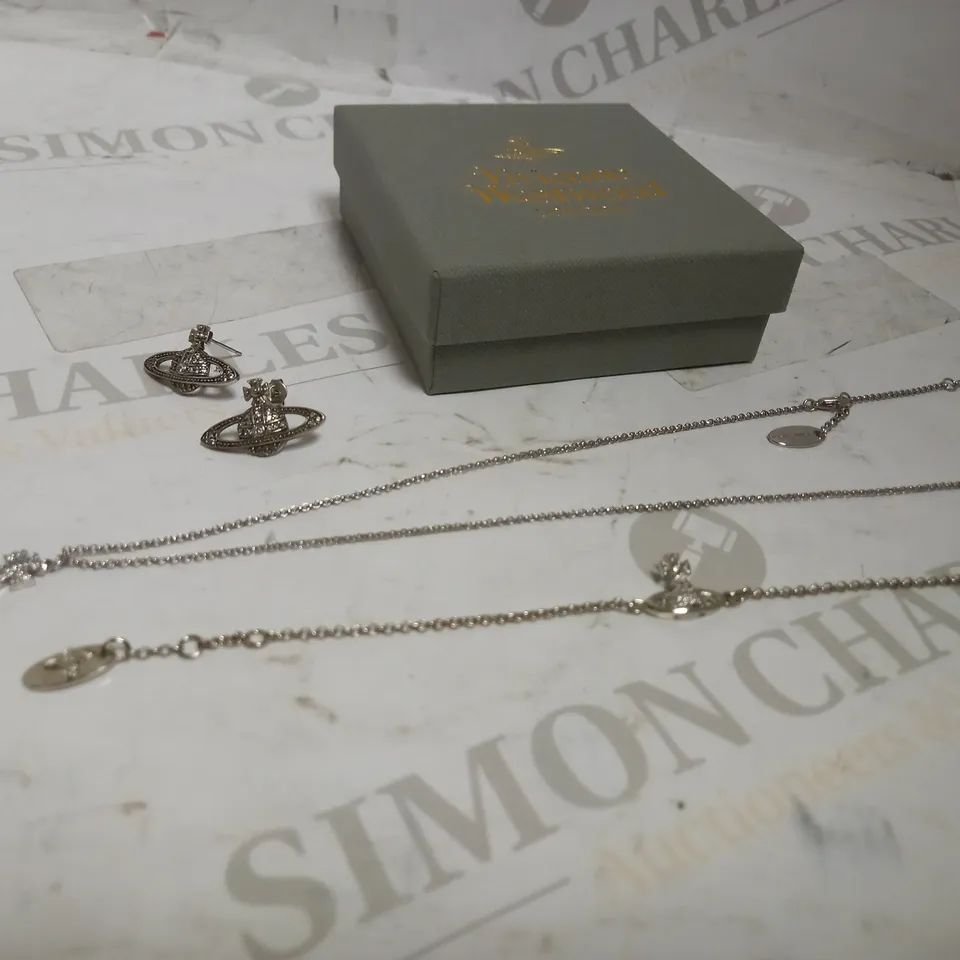 VIVIENNE WESTWOOD-STYLE NECKLACE, BRACELET & EARRINGS SET