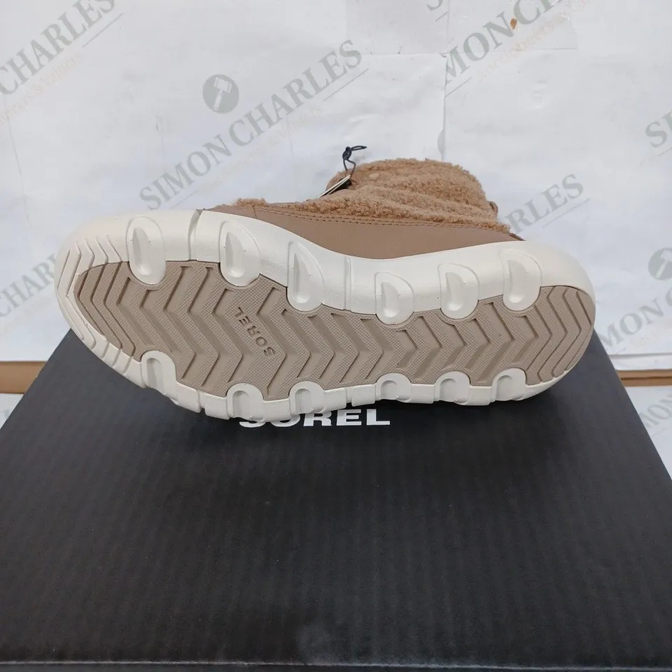 BOXED PAIR OF SOREL WOMEN'S EXPLORER II JOAN COZY BOOTS - LIGHT BROWN / SIZE: 4 UK 