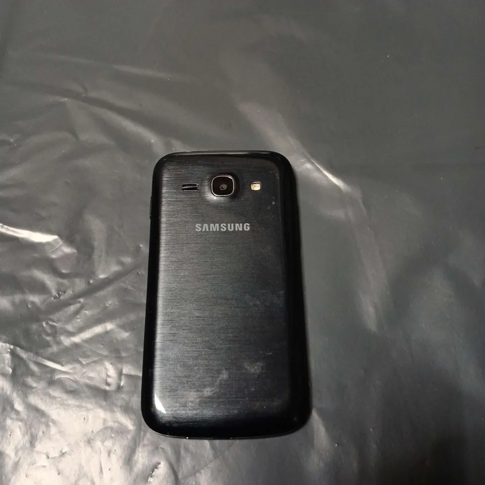 SAMSUNG SMARTPHONE – BLACK 