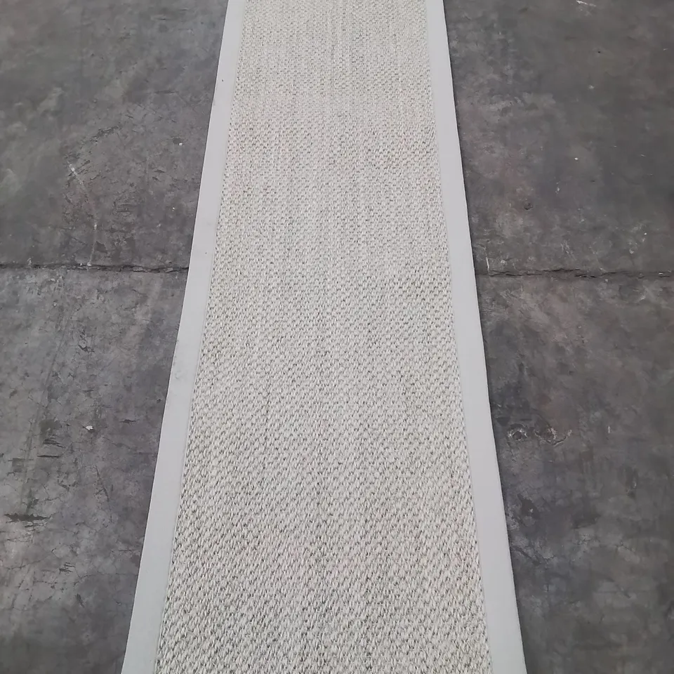 QUALITY DESIGNER AREA RUG - APPROXIMATELY 230X60CM