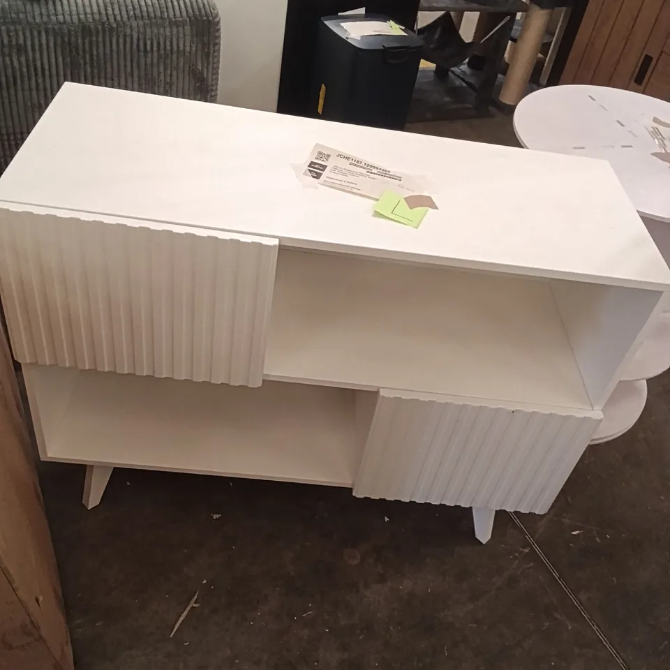 100 CM SIDEBOARD STORAGE CABINET 2 DOOR WOODEN BUFFET WITH RIBBED TEXTURE - WHITE - SOFT CLOSE