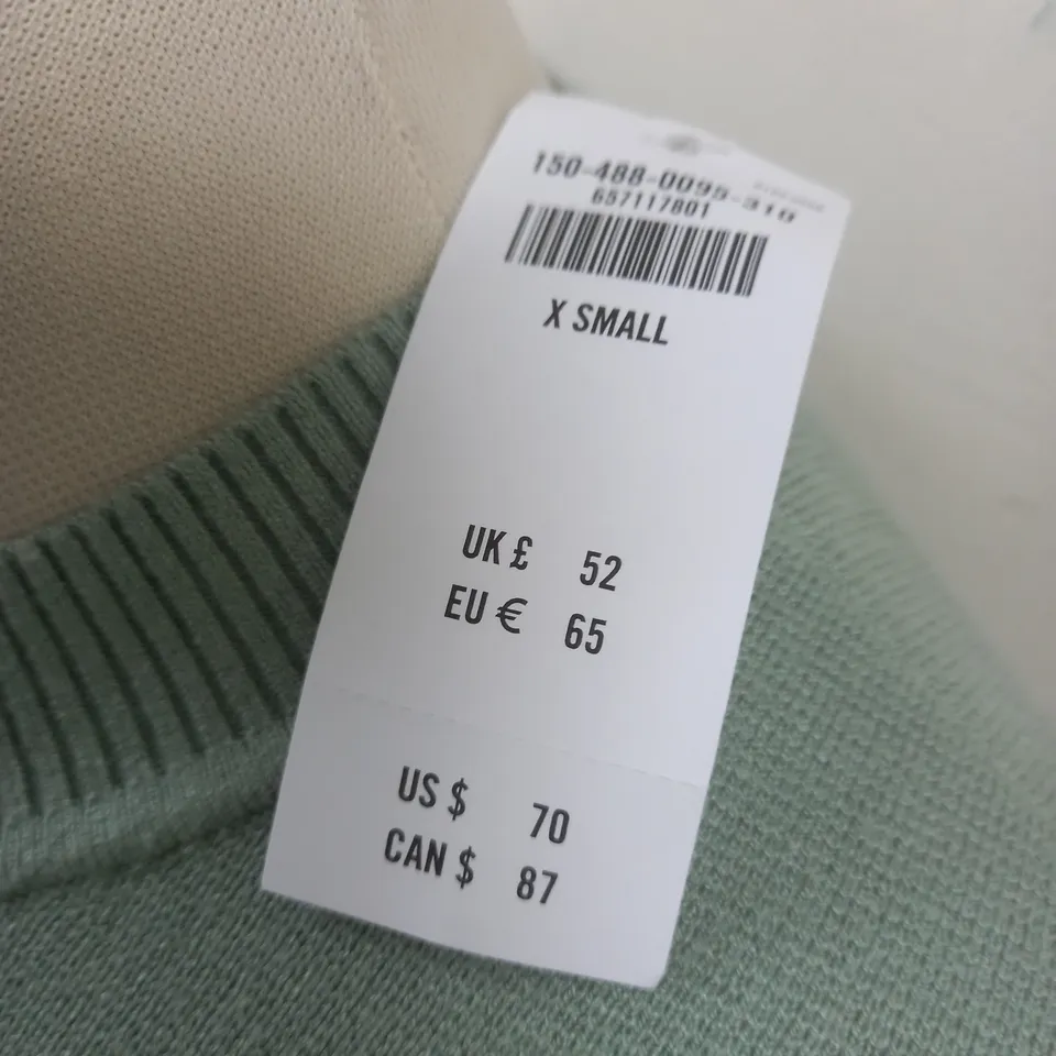 ABERCROMBIE & FITCH GREEN SWEATER - XS