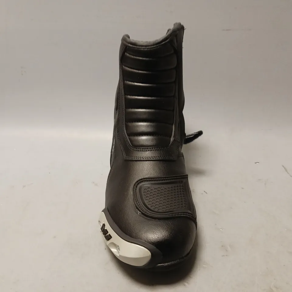 BOXED PAIR OF DIMEX MOTORCYCLE BOOTS IN BLACK UK SIZE 11