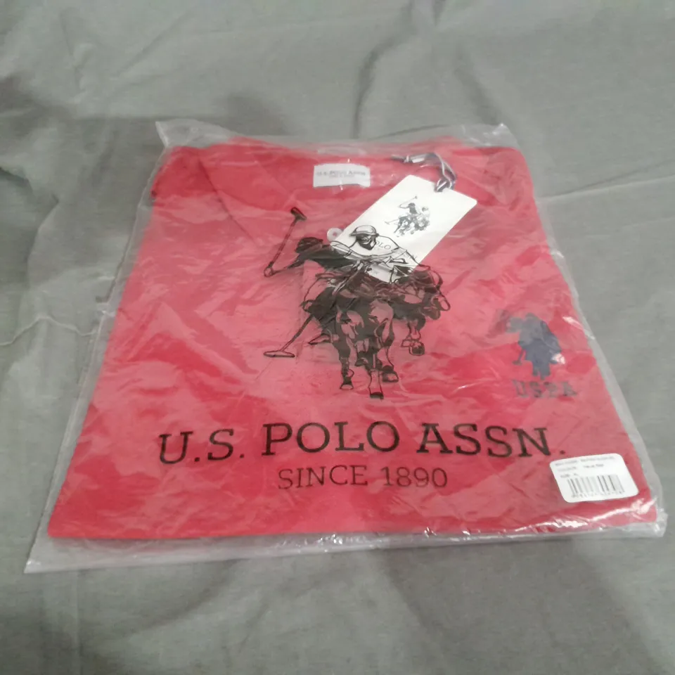 US POLO ASSN RED TSHIRT SIZE XL