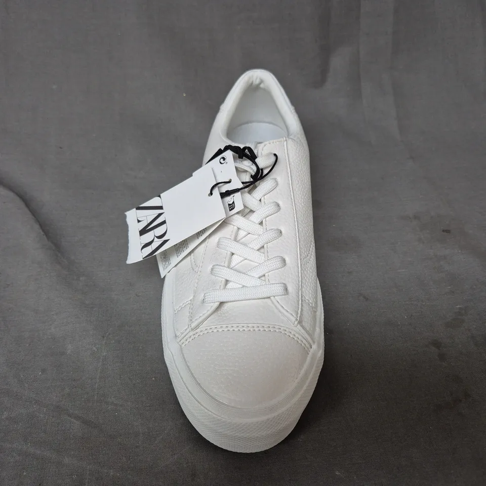 ZARA PLAIN WHITE SMART TRAINERS - UK 7 