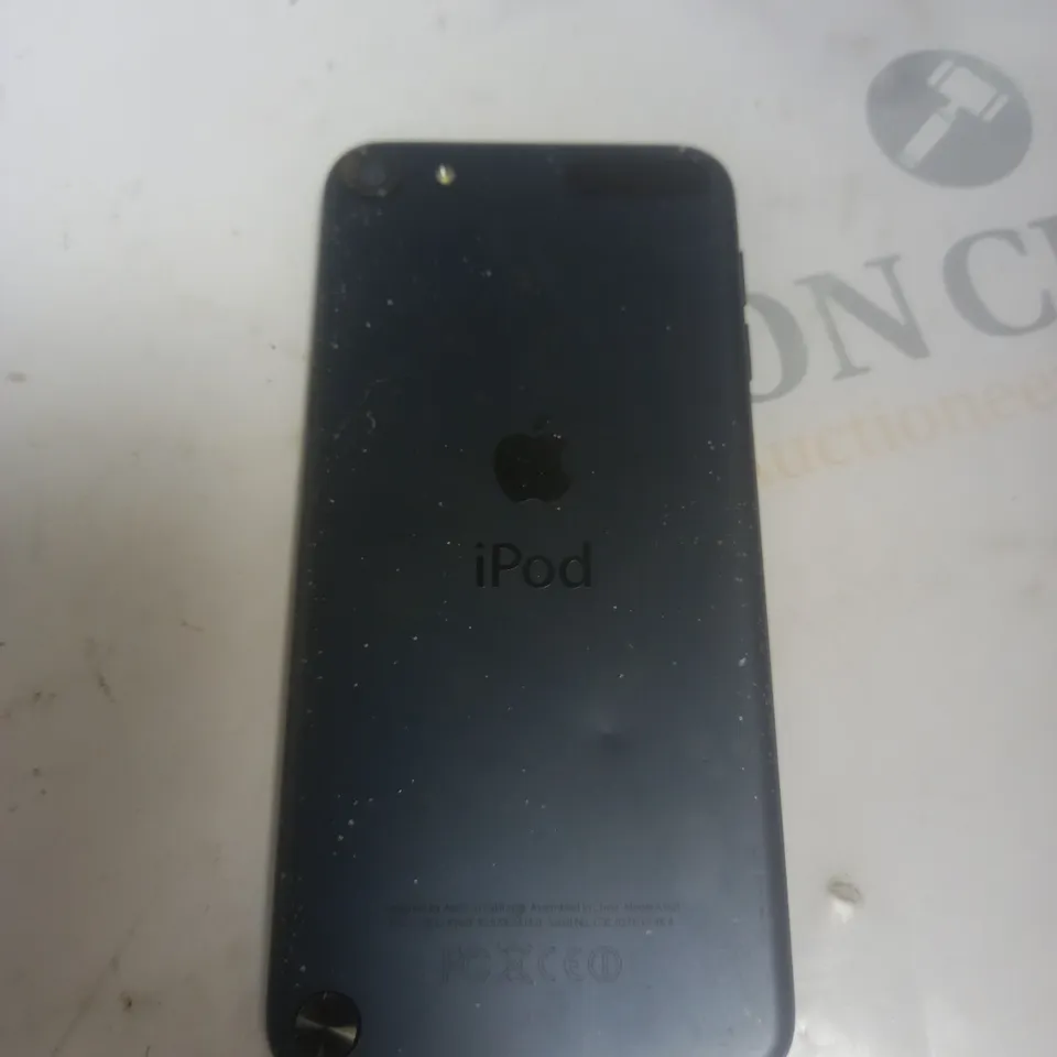 APPLE IPOD BLACK MODEL A1421